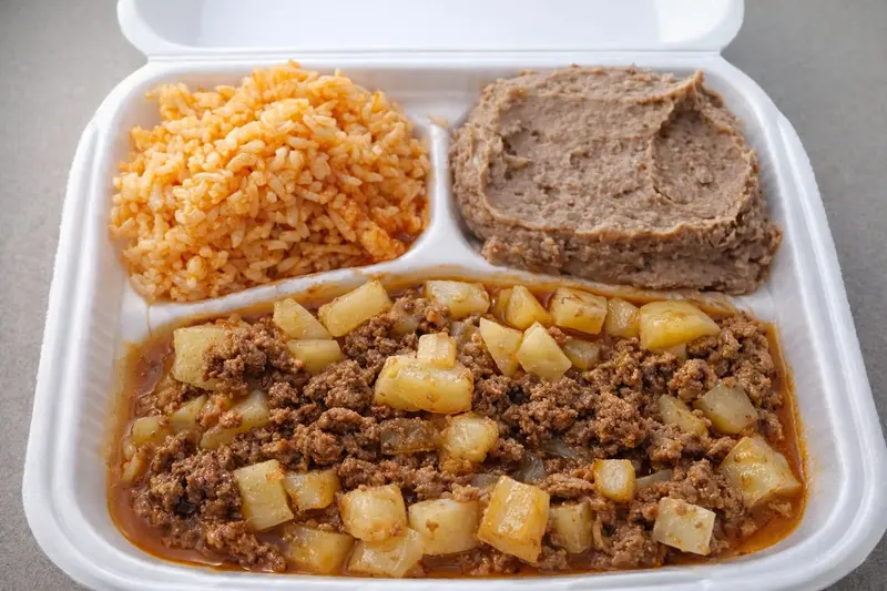 Platillo Picadillo - carne molida con verduras - Mi Favorita