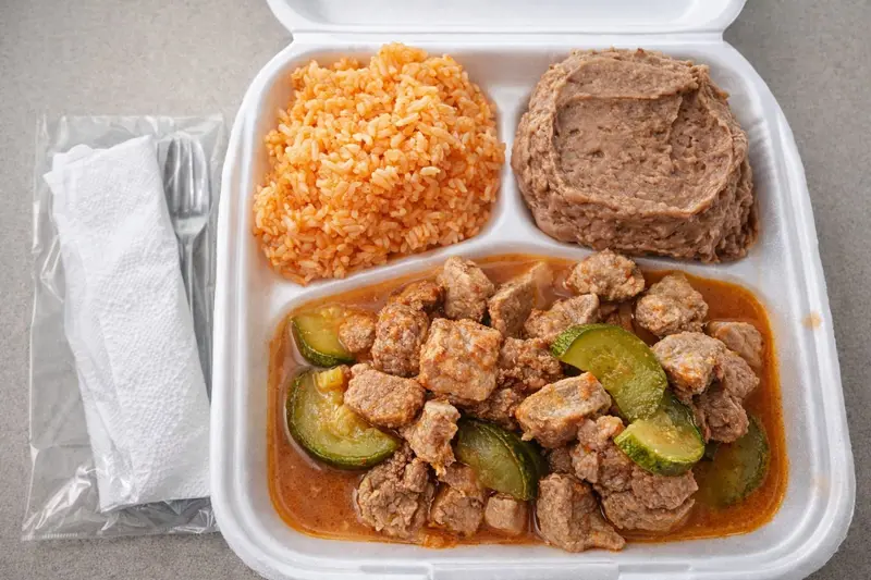 Platillo Cortadillo de res con frijoles y arroz - Comida casera Juárez